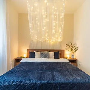 Expo Dream #33 By Goodnite Cz Guest house